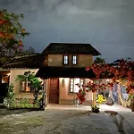 Casa Com Piscina Proxima Ao Shopping Park Lagos